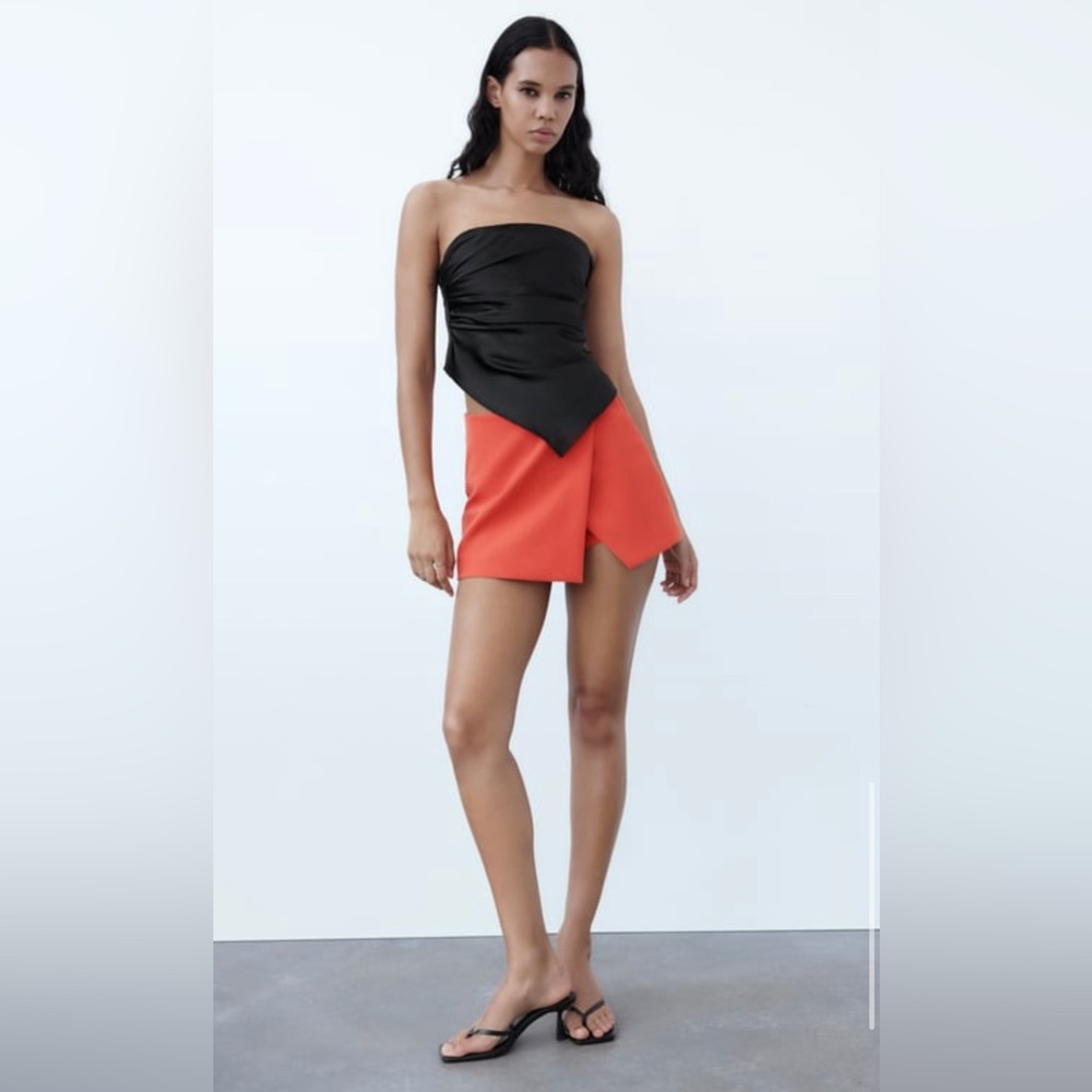 ASYMMETRIC SKORT